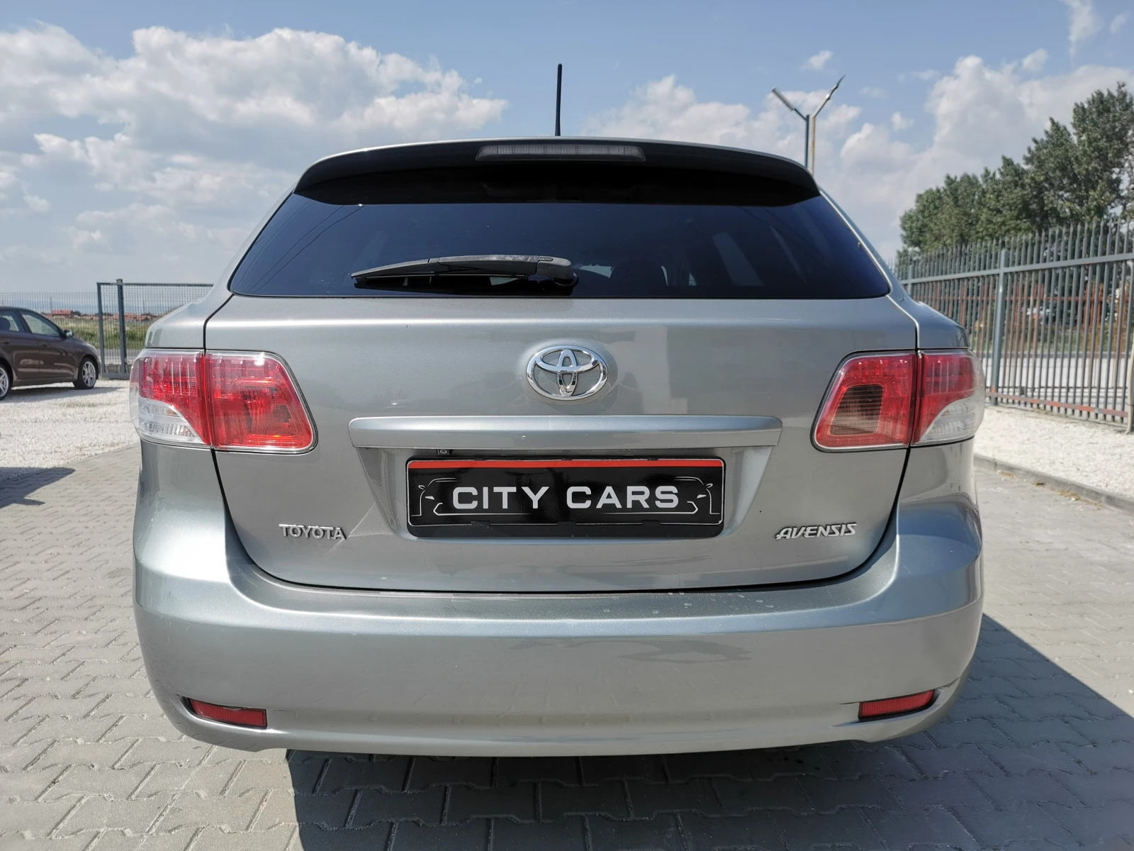 Toyota Avensis 2.0 D4D - изображение 8