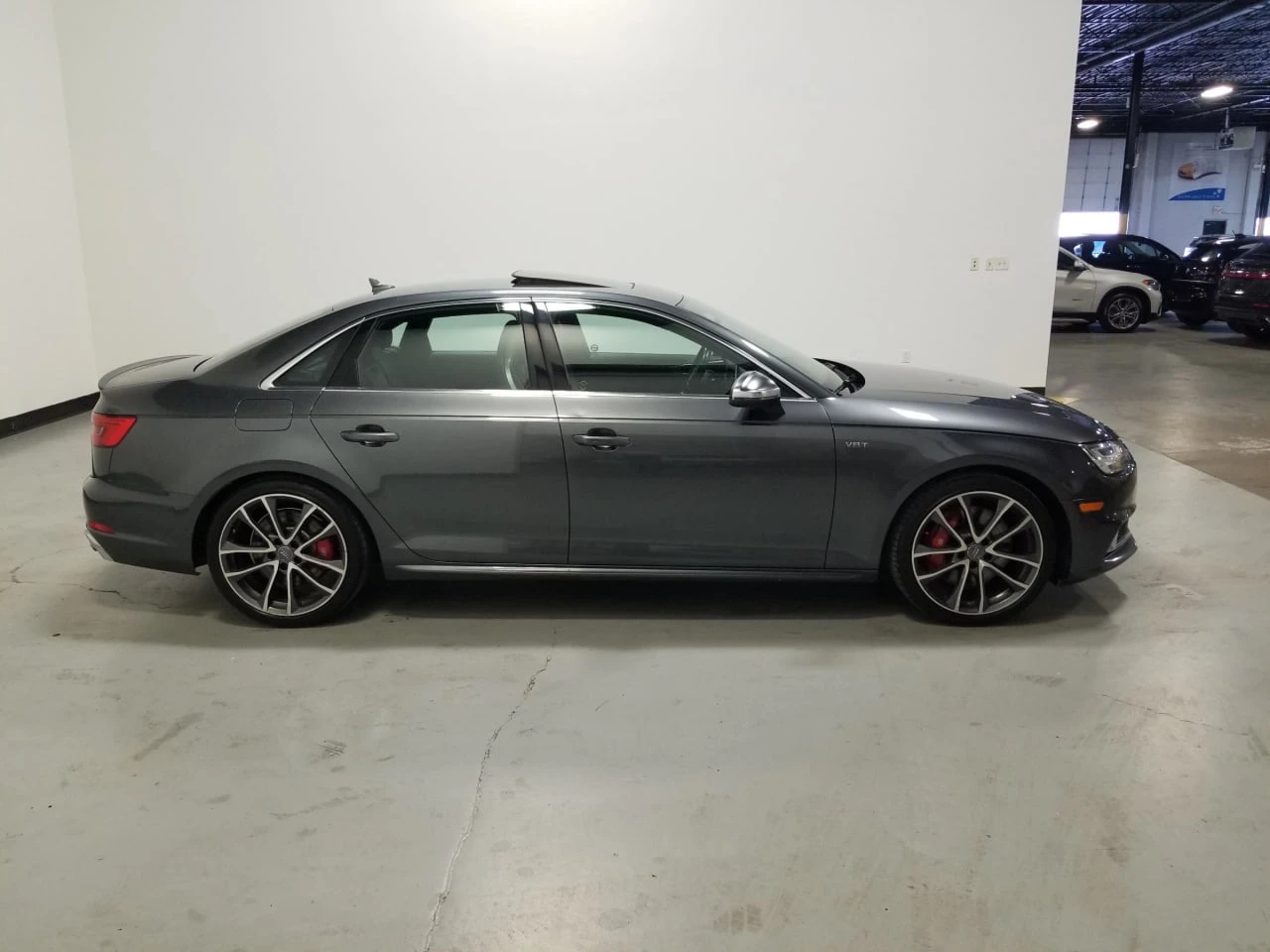 Audi S4 * АВТО КРЕДИТ* ЦЕНА ДО БГ * CARFAX *  - изображение 3