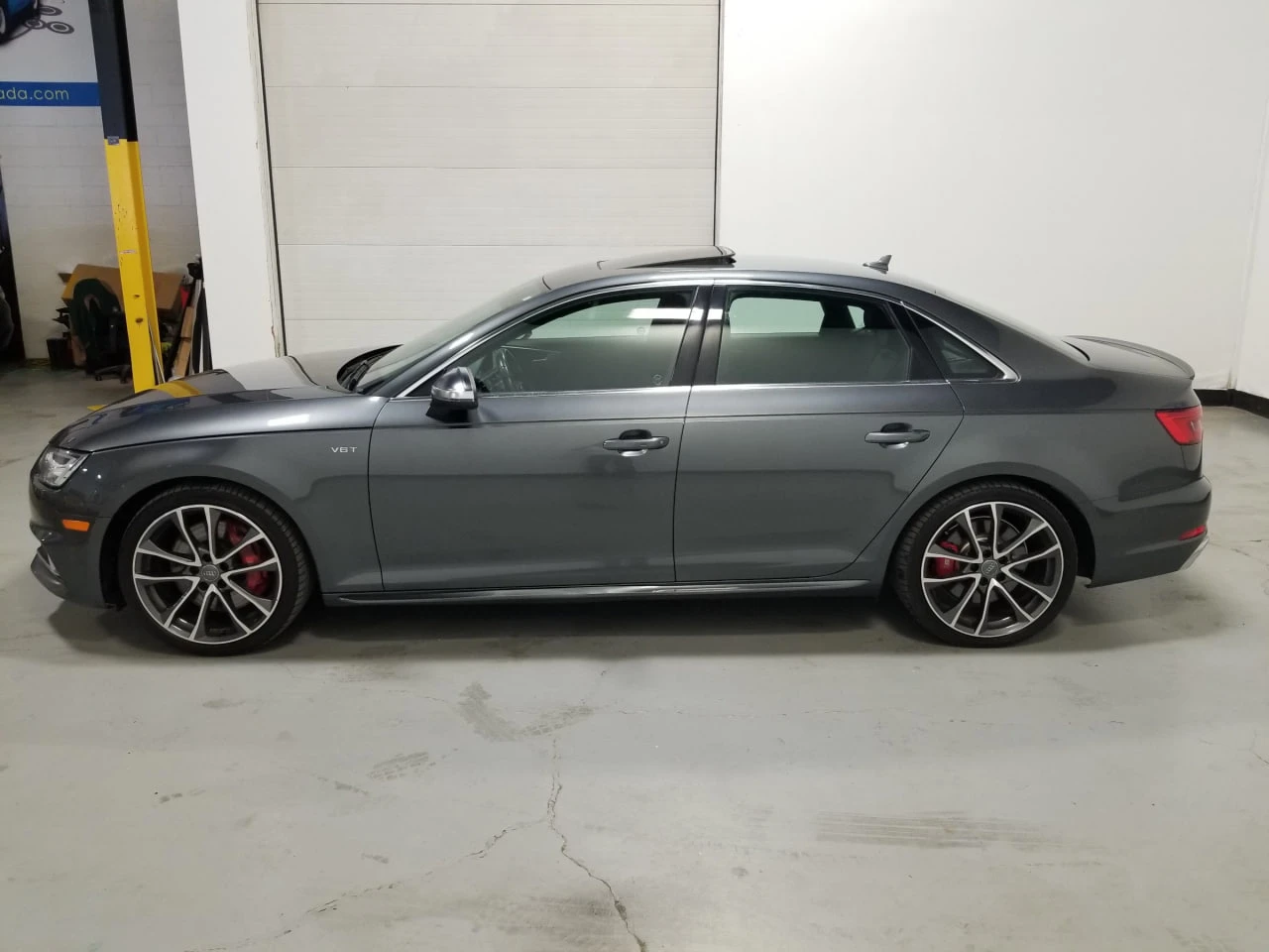 Audi S4 * АВТО КРЕДИТ* ЦЕНА ДО БГ * CARFAX *  - изображение 4