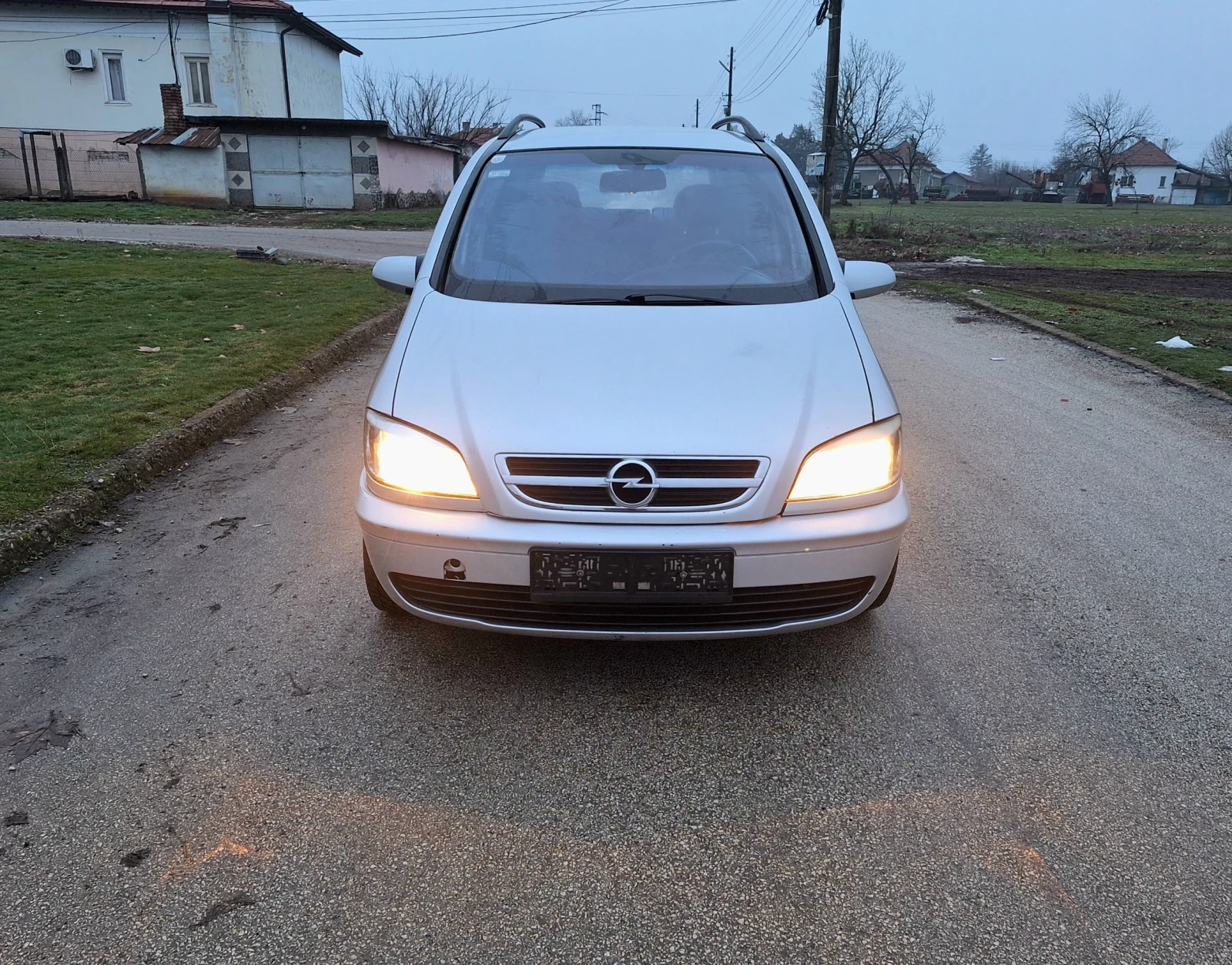 Opel Zafira 2.0дти 101кс ФЕЙС - изображение 9