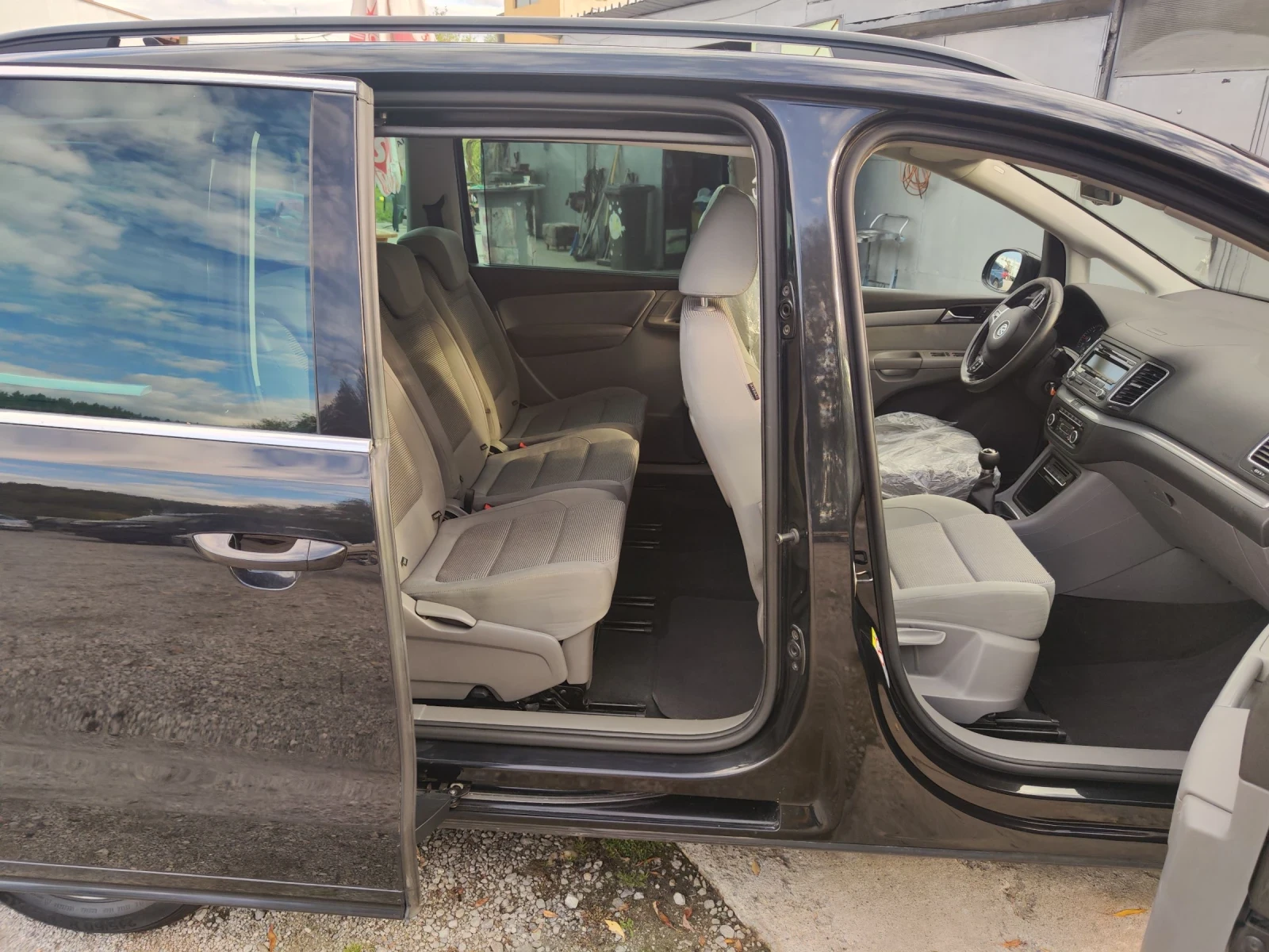 VW Sharan 7 места 2.0 TDI, снимка 8 - Автомобили и джипове - 53713971