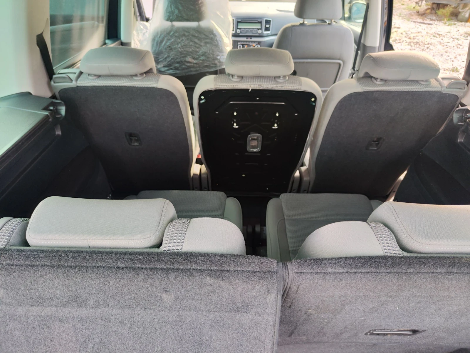 VW Sharan 7 места 2.0 TDI, снимка 12 - Автомобили и джипове - 53713971