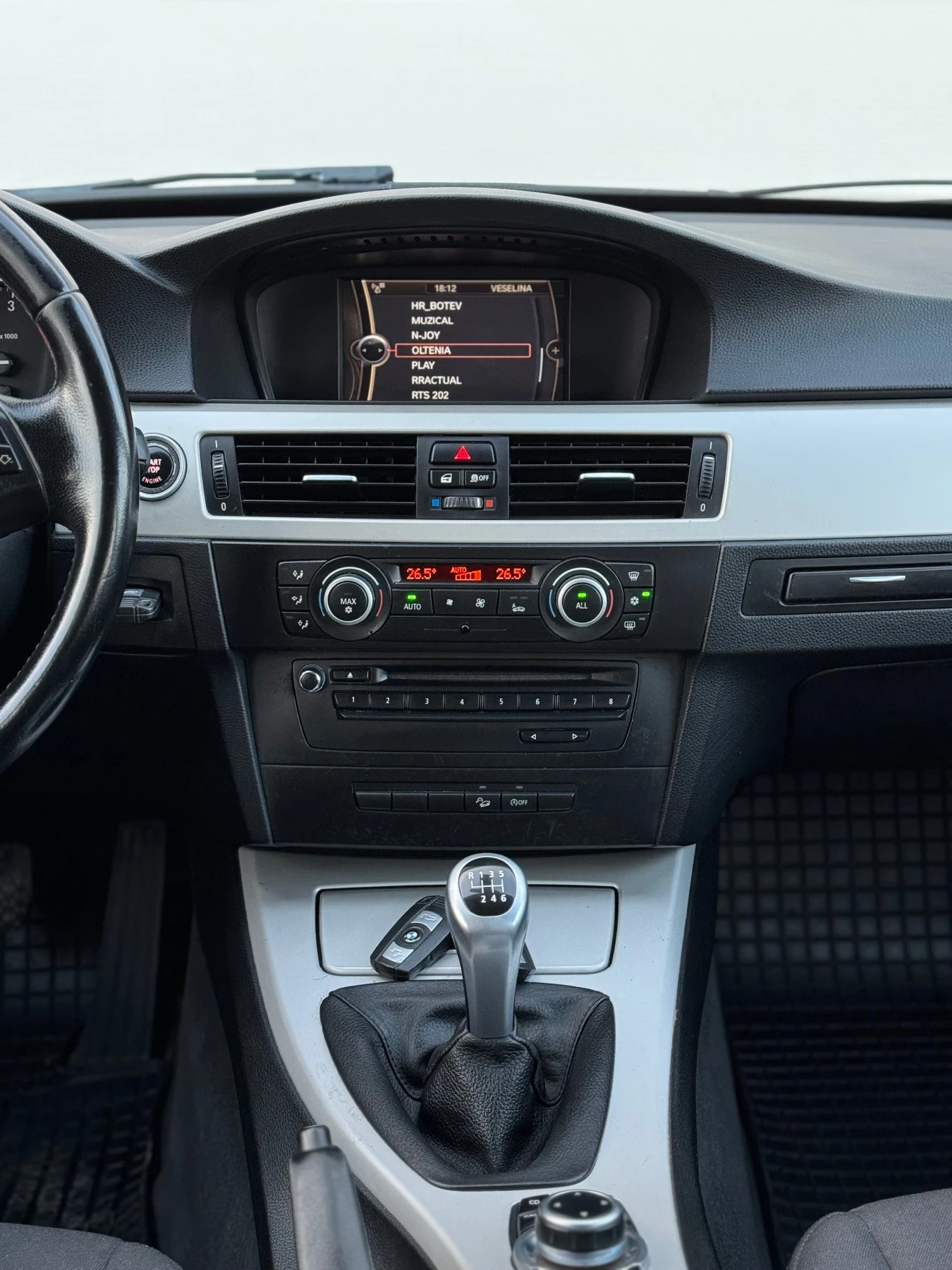 BMW 320, снимка 8 - Автомобили и джипове - 53772143