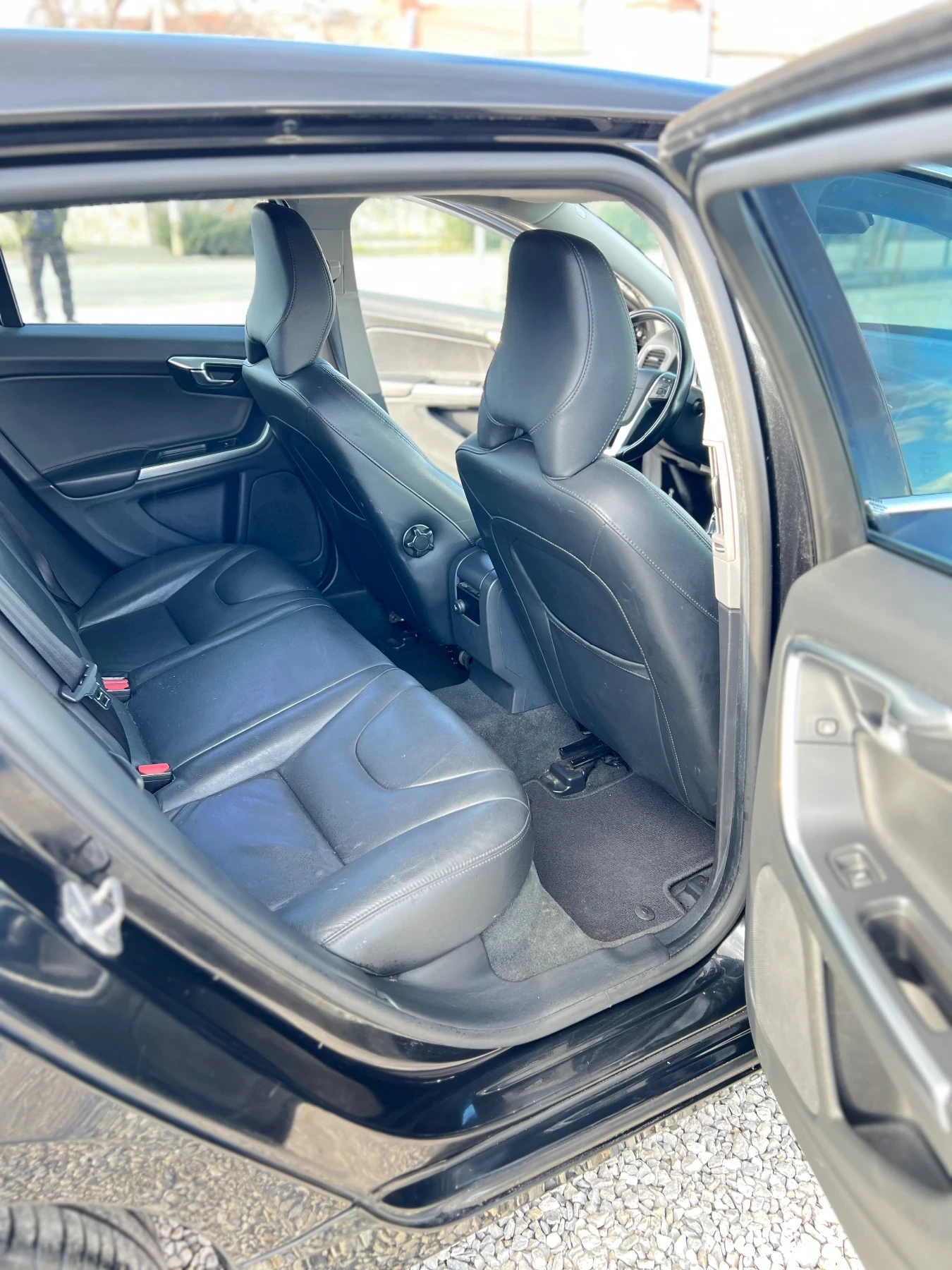 Volvo V60 D6, снимка 8 - Автомобили и джипове - 53960120