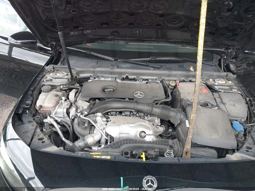 Mercedes-Benz A 220 2l 4Matic, снимка 10 - Автомобили и джипове - 53964983