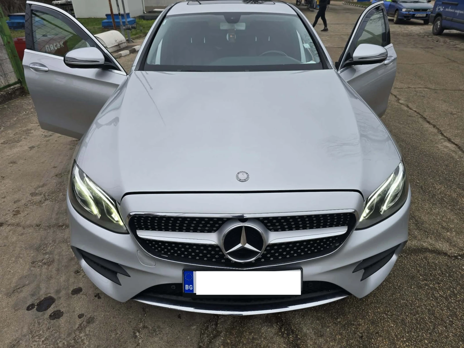 Mercedes-Benz E 300