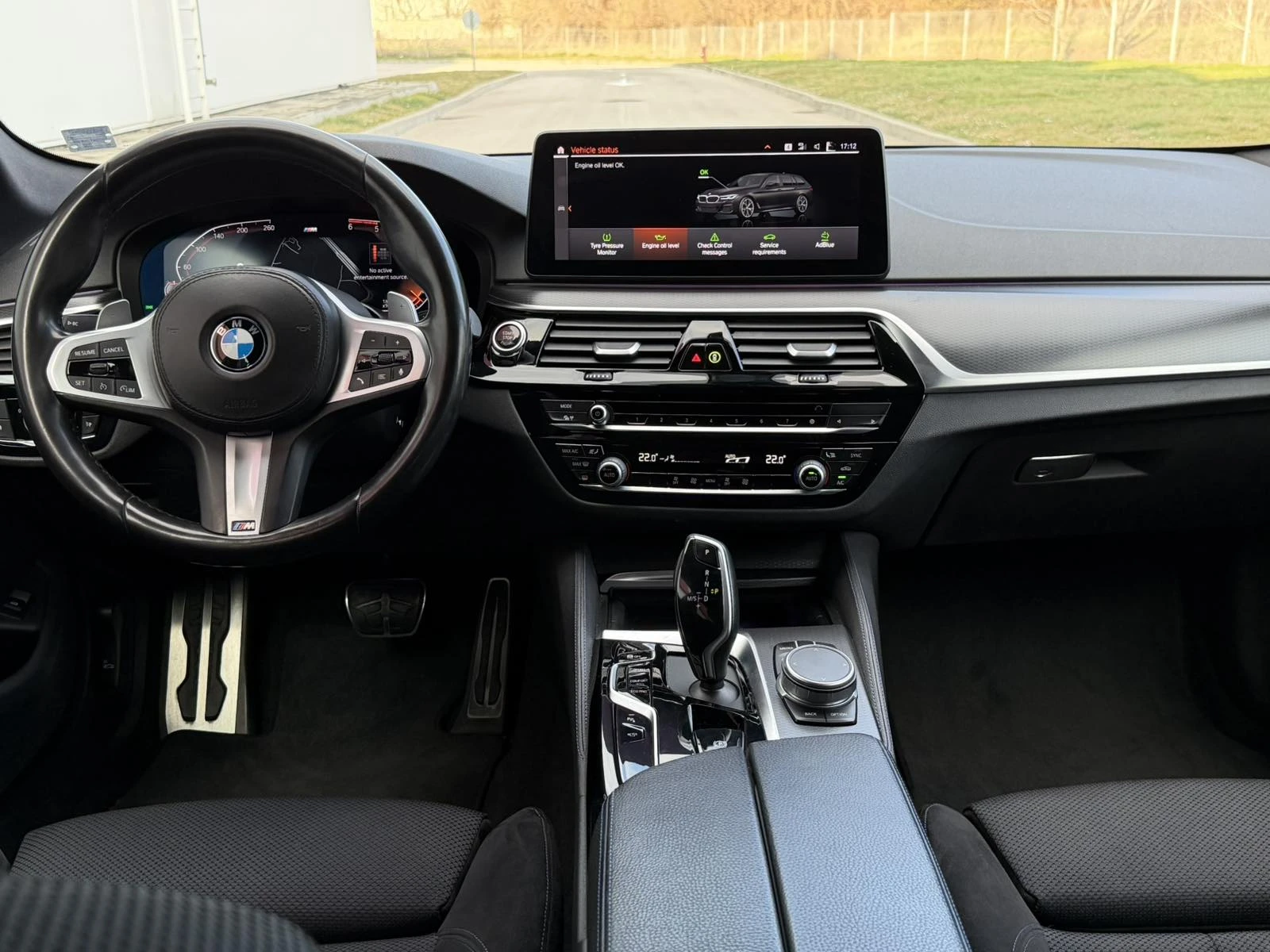 BMW 530 M package Touring RWD, снимка 12 - Автомобили и джипове - 54916677