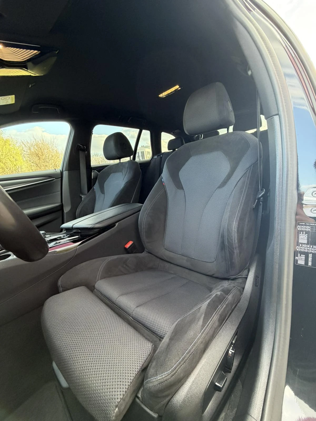BMW 530 M package Touring RWD, снимка 10 - Автомобили и джипове - 54916677
