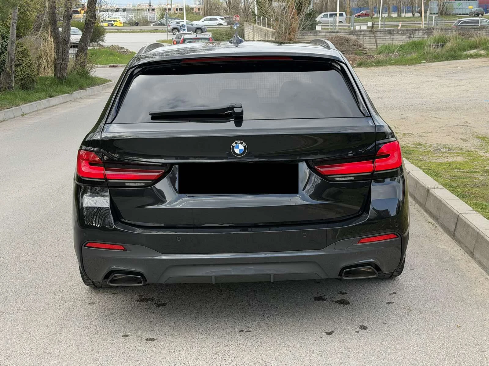 BMW 530 M package Touring RWD, снимка 3 - Автомобили и джипове - 54916677