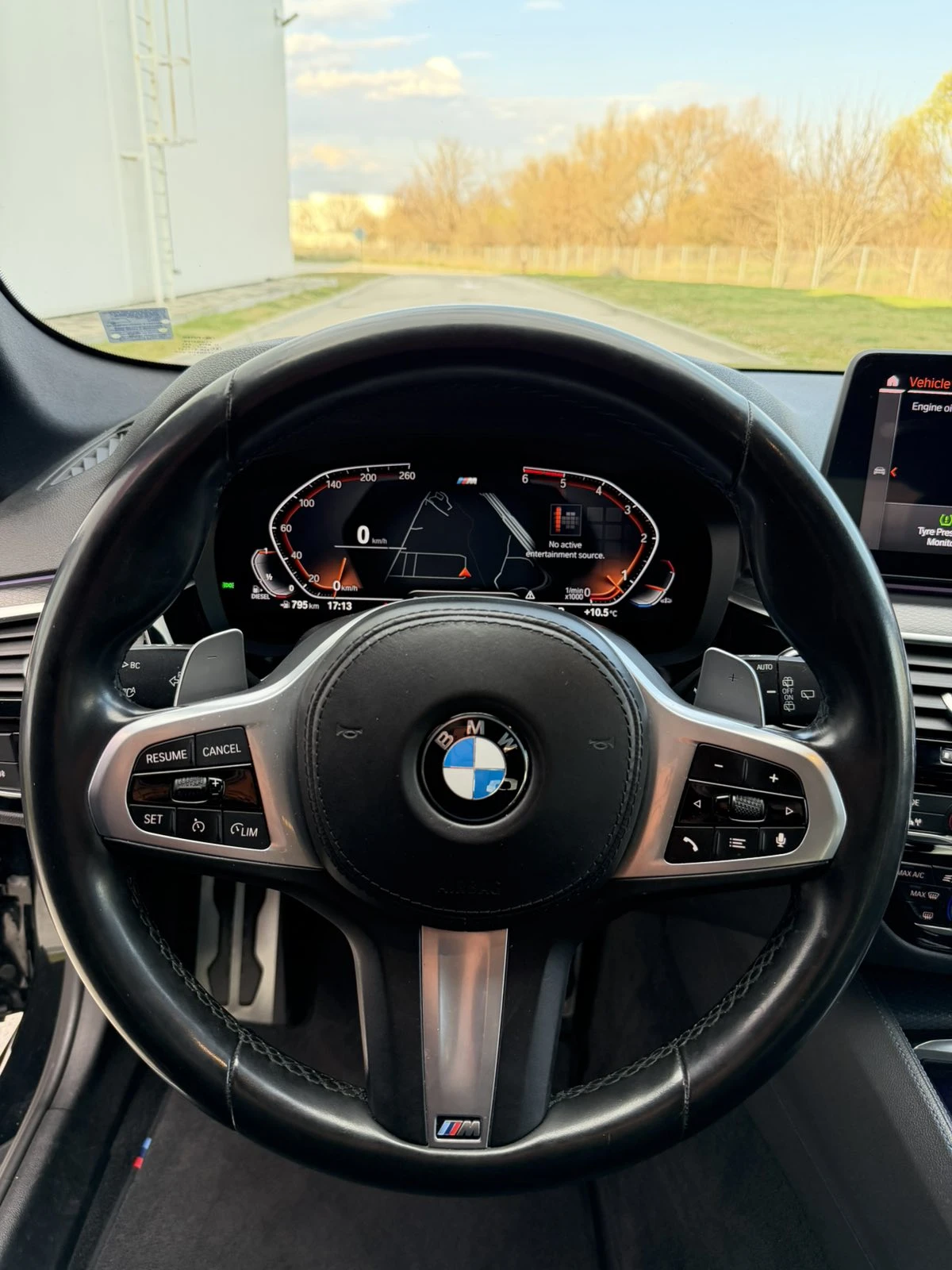 BMW 530 M package Touring RWD, снимка 8 - Автомобили и джипове - 54916677