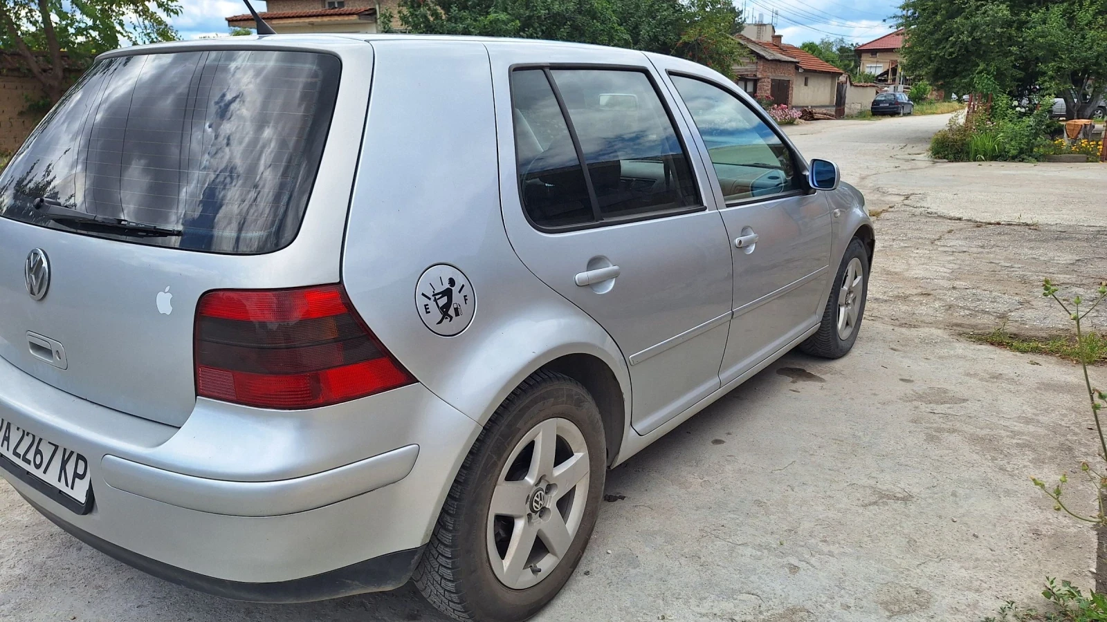 VW Golf 1.6, снимка 6 - Автомобили и джипове - 55039050