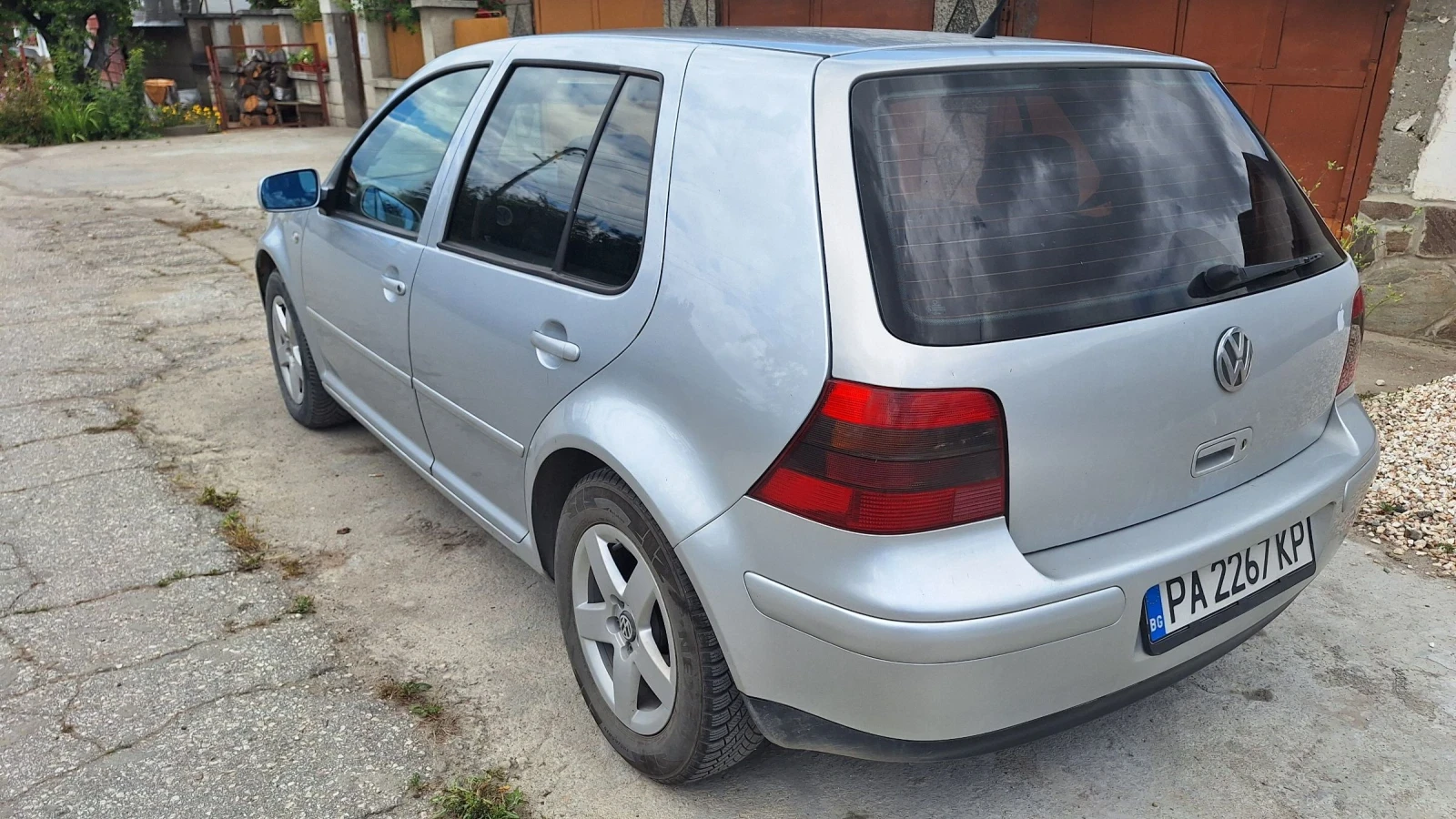 VW Golf 1.6, снимка 5 - Автомобили и джипове - 55039050