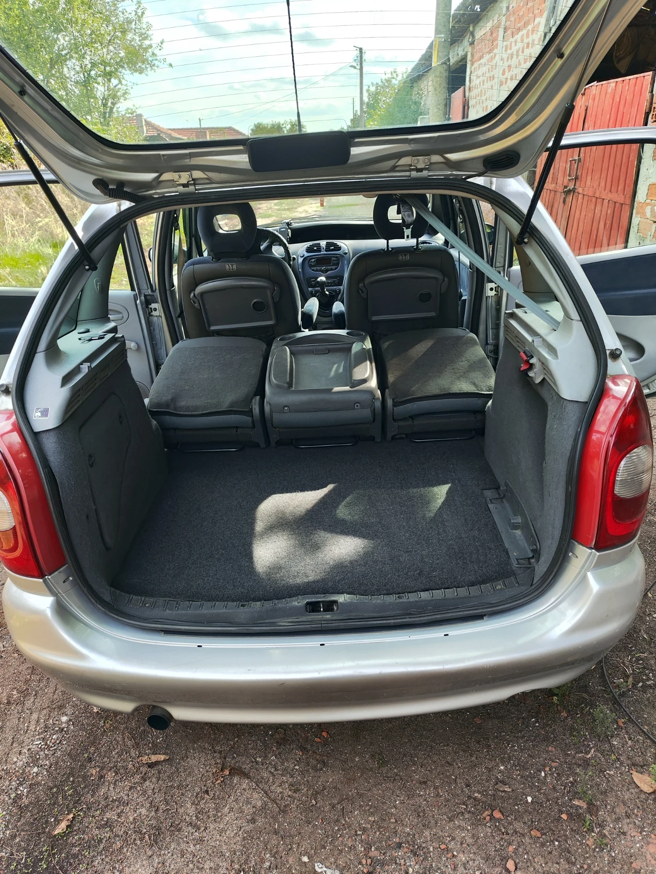 Citroen Xsara picasso, снимка 11 - Автомобили и джипове - 55708569