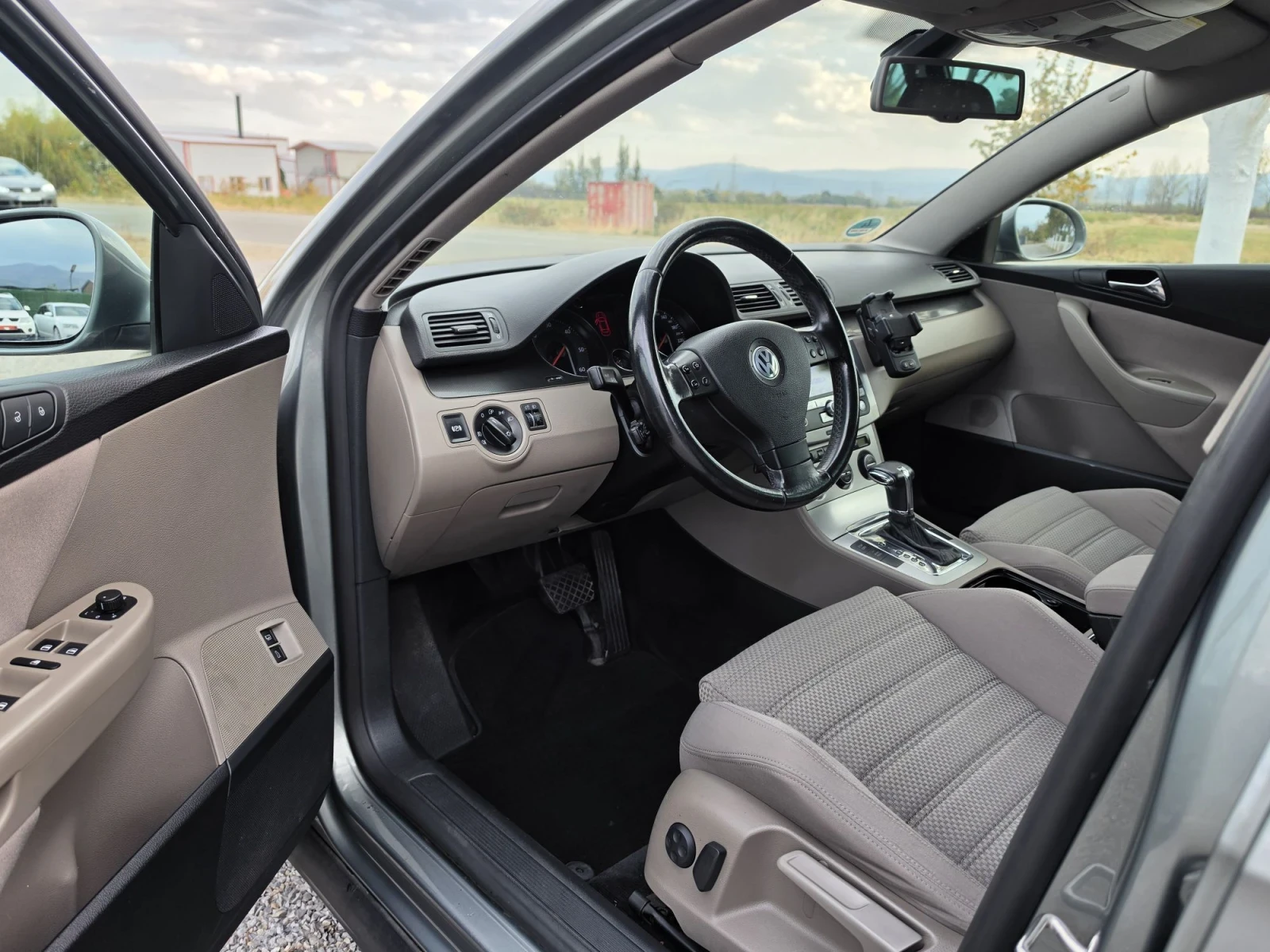 VW Passat 2.0TDI 170 DSG, снимка 10 - Автомобили и джипове - 55824877
