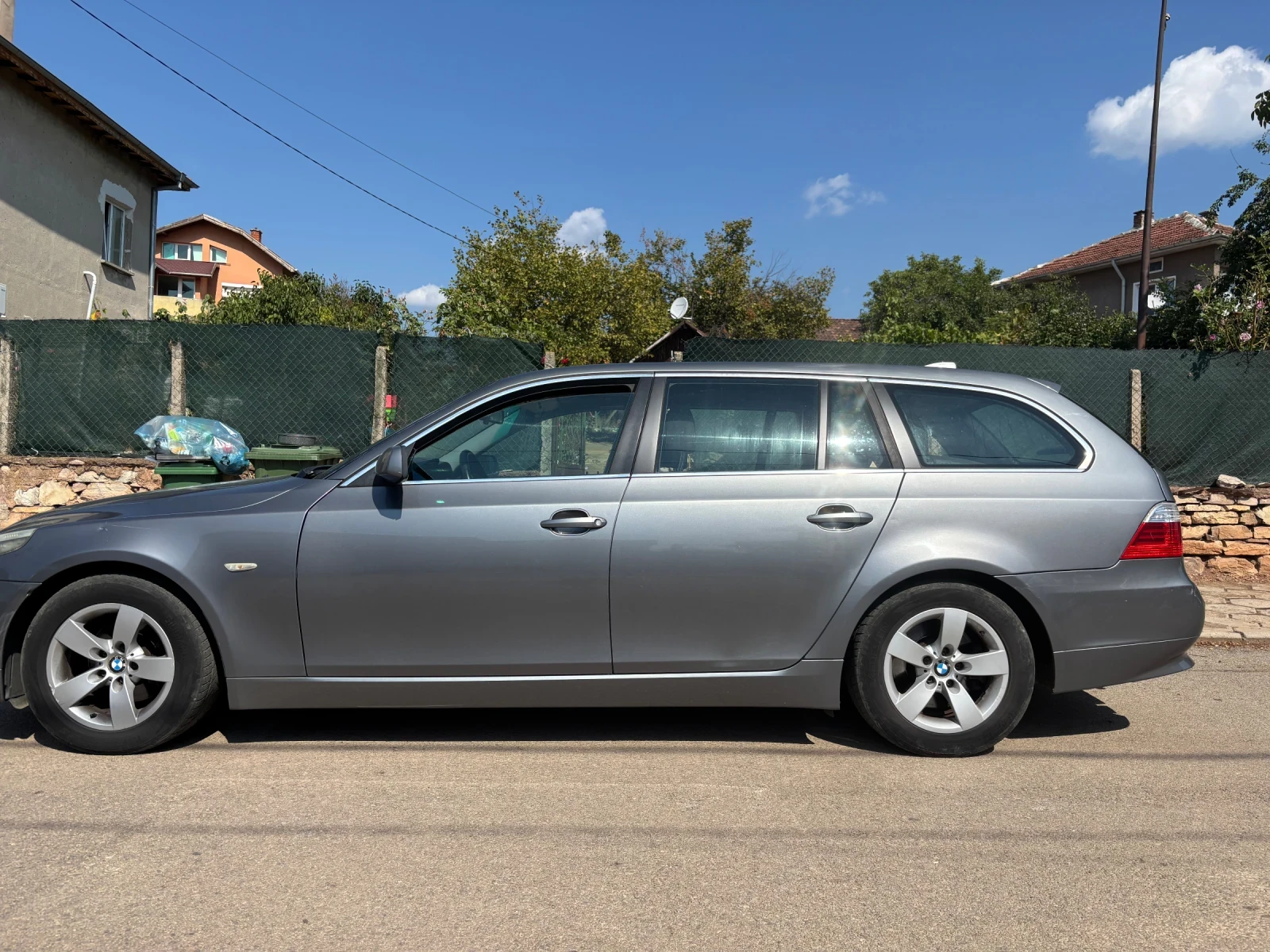 BMW 520, снимка 9 - Автомобили и джипове - 55915329