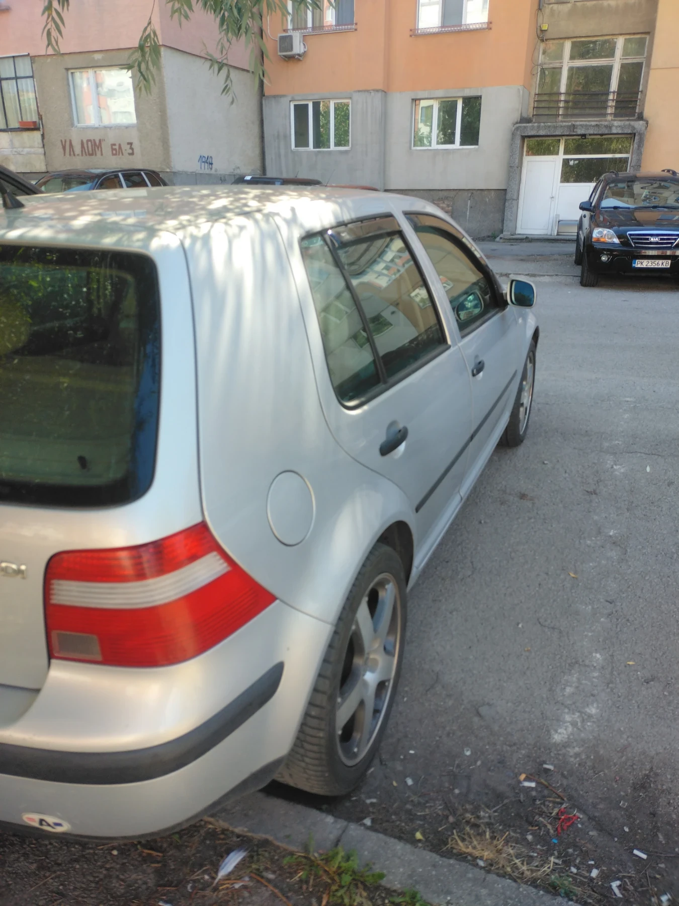 VW Golf TDI, снимка 3 - Автомобили и джипове - 56116393