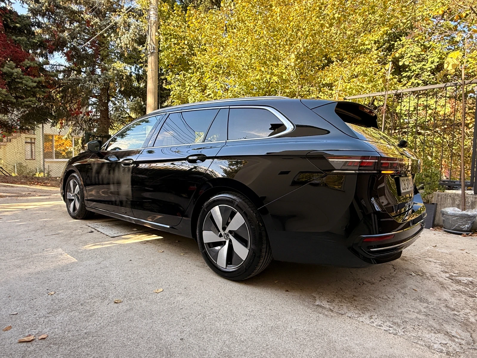 VW Passat Elegance 2.0 TDI, снимка 2 - Автомобили и джипове - 56600332