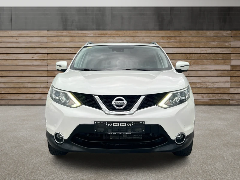 Nissan Qashqai 1.6dCi TEKNA PREMIUM ВСИЧКИ ВЪЗМОЖНИ ЕКСТРИ , снимка 2 - Автомобили и джипове - 50328866