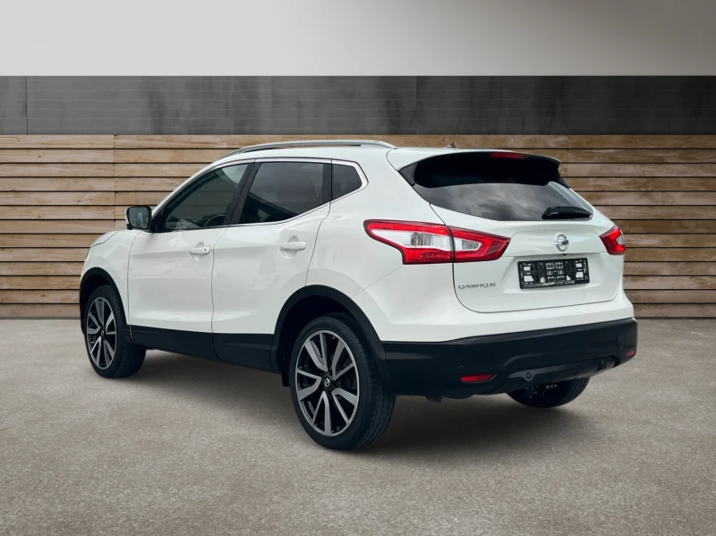 Nissan Qashqai 1.6dCi TEKNA PREMIUM ВСИЧКИ ВЪЗМОЖНИ ЕКСТРИ , снимка 4 - Автомобили и джипове - 50328866