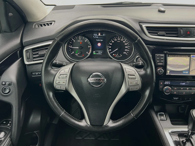 Nissan Qashqai 1.6dCi TEKNA PREMIUM ВСИЧКИ ВЪЗМОЖНИ ЕКСТРИ , снимка 8 - Автомобили и джипове - 50328866