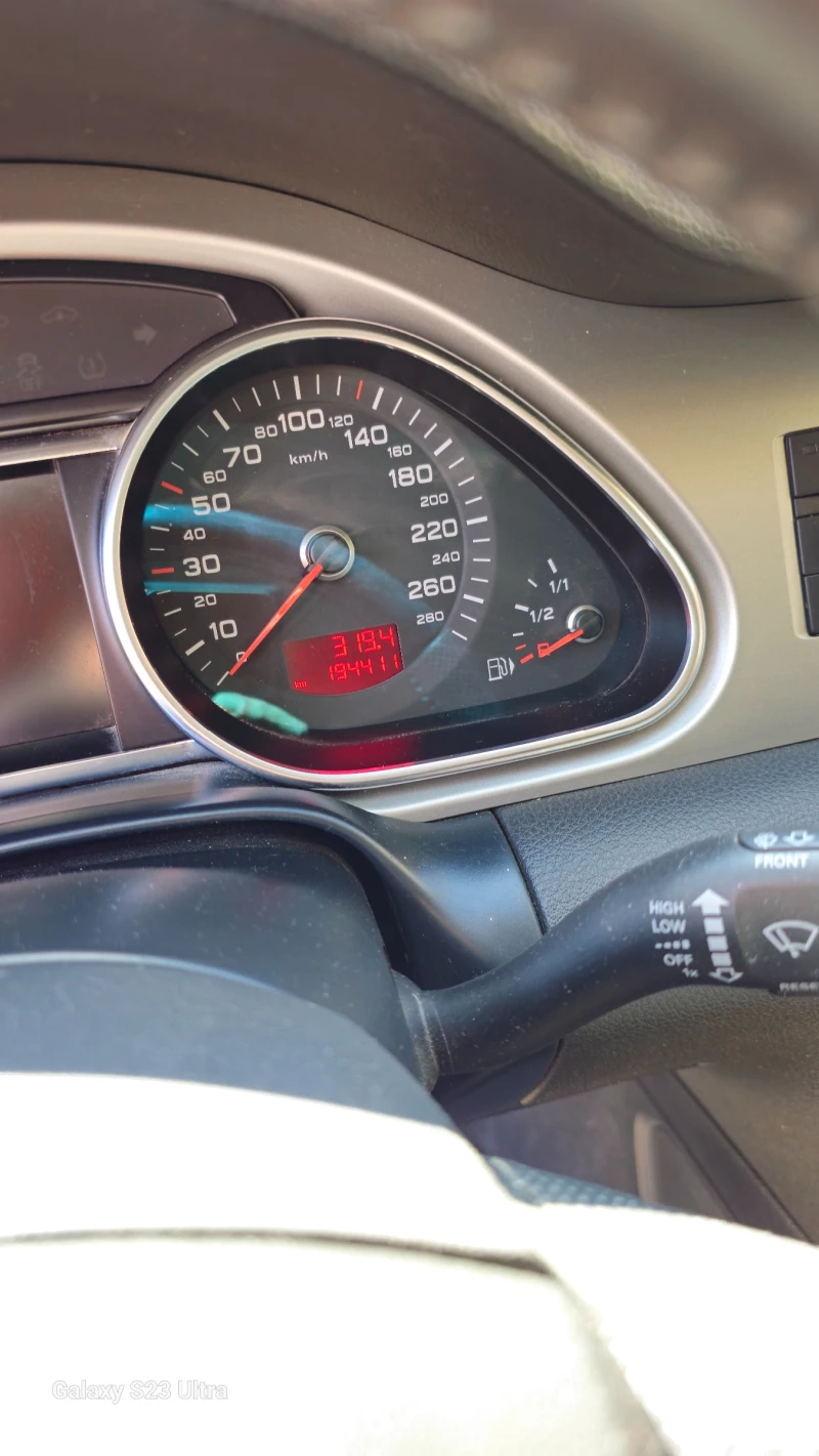 Audi Q7, снимка 6 - Автомобили и джипове - 52008639