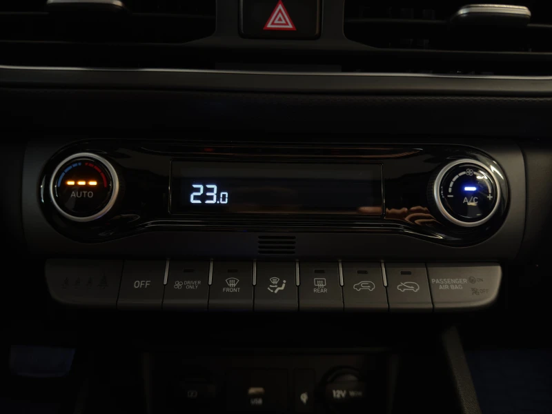 Hyundai Kona PREMIUM Hybrid, снимка 14 - Автомобили и джипове - 52134239