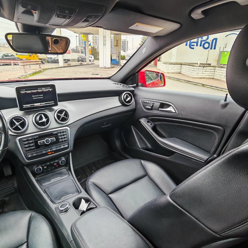 Mercedes-Benz GLA 250, снимка 12 - Автомобили и джипове - 53475410