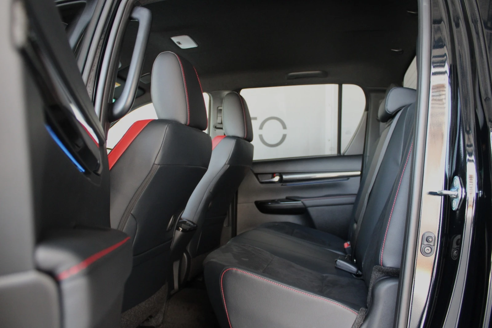 Toyota Hilux GR SPORT NAVI 360 CAMERA | Mobile.bg   13