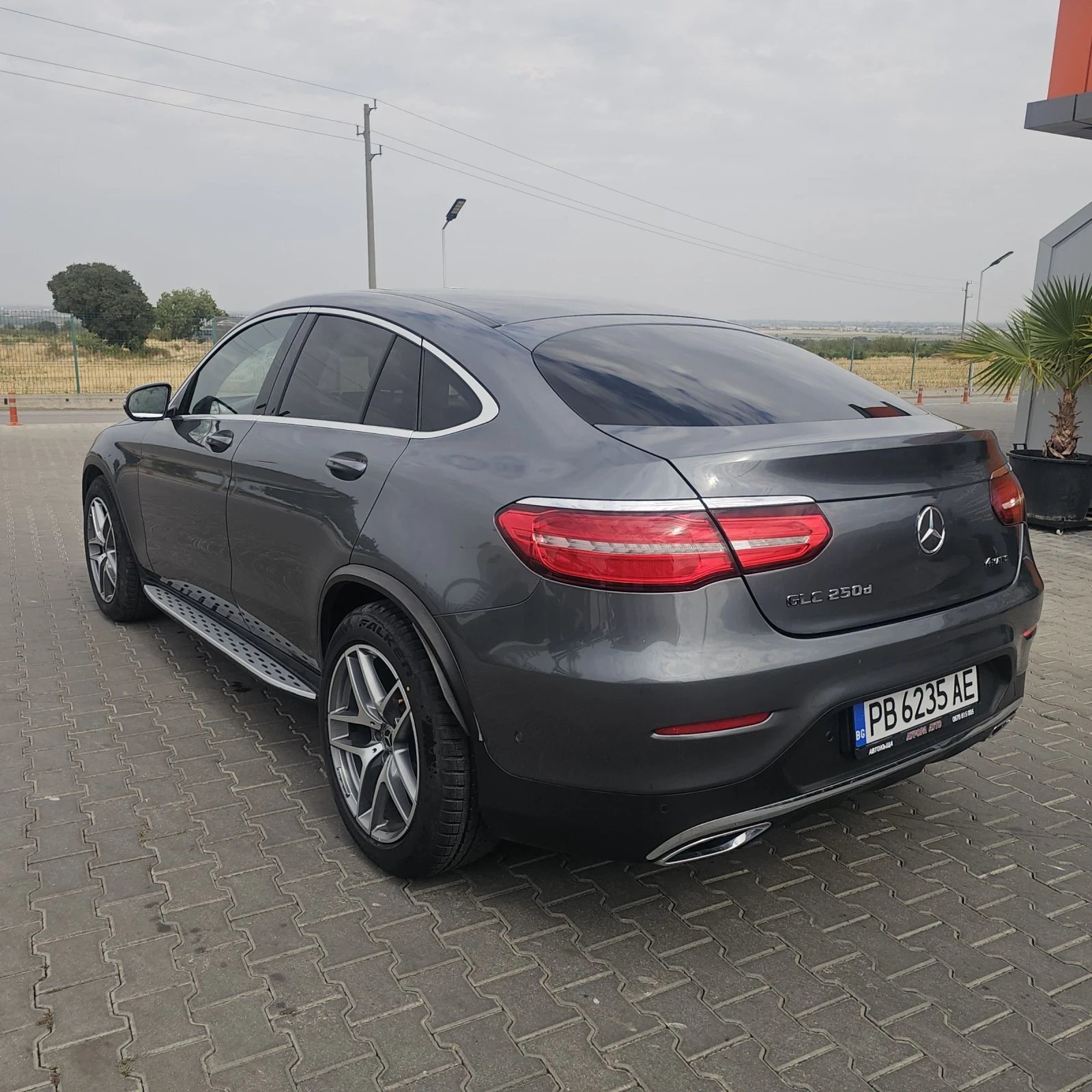 Mercedes-Benz GLC 250 AMG - изображение 3