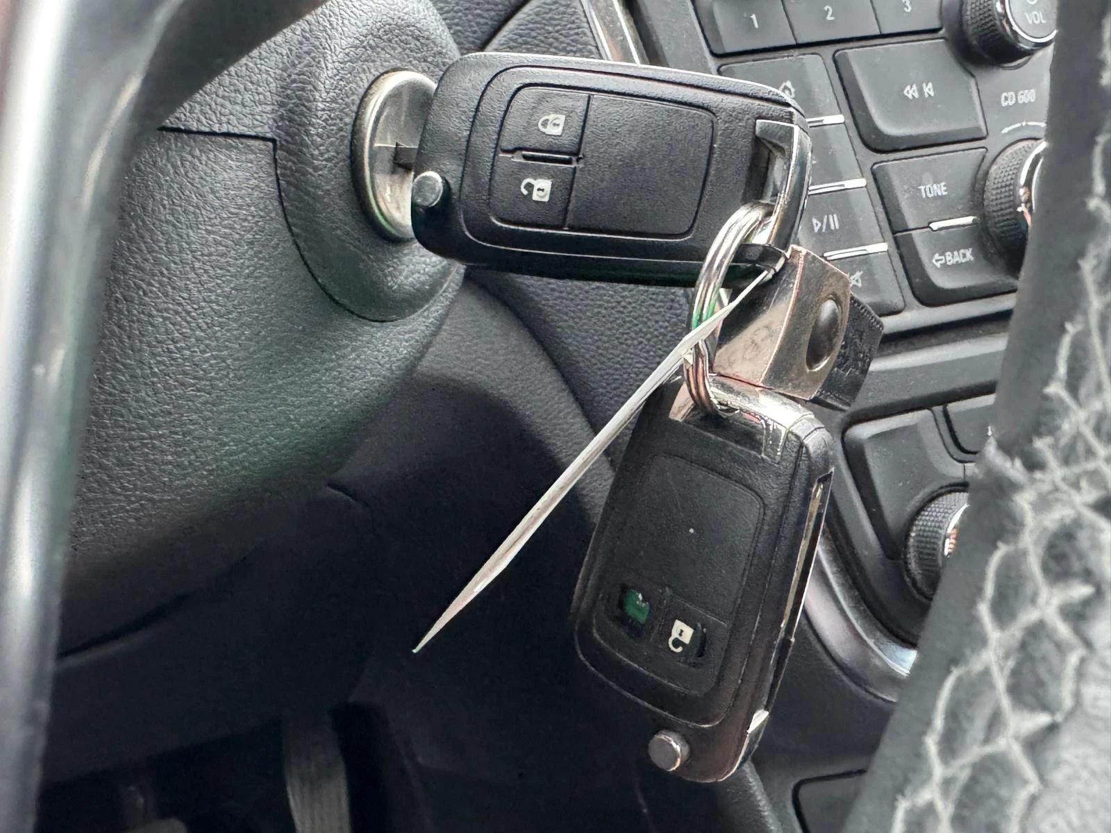 Opel Mokka 133800км* КОЖА* NAVI* 1.4T LPG 140hp* 03.2016г - изображение 2