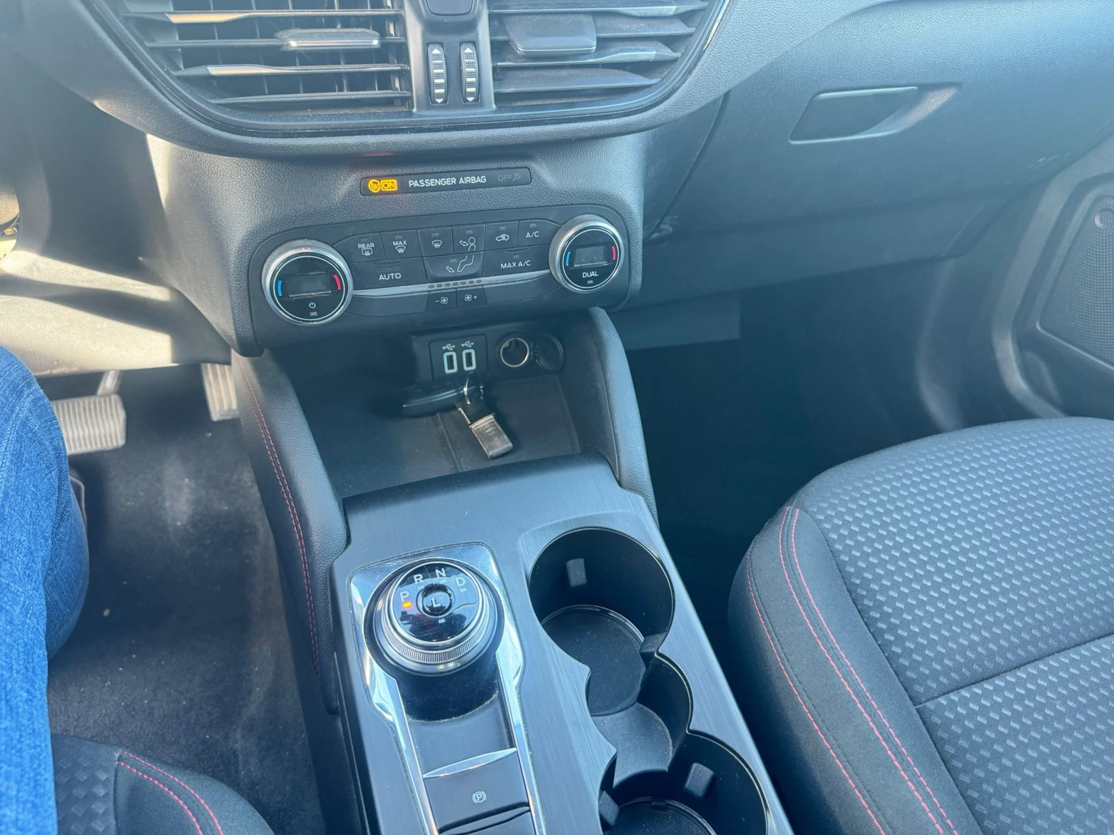 Ford Kuga 2.5 Duratec Hybrid ST-Line - изображение 9