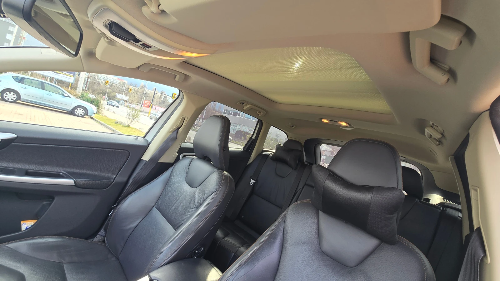 Volvo XC60, снимка 13 - Автомобили и джипове - 54013667