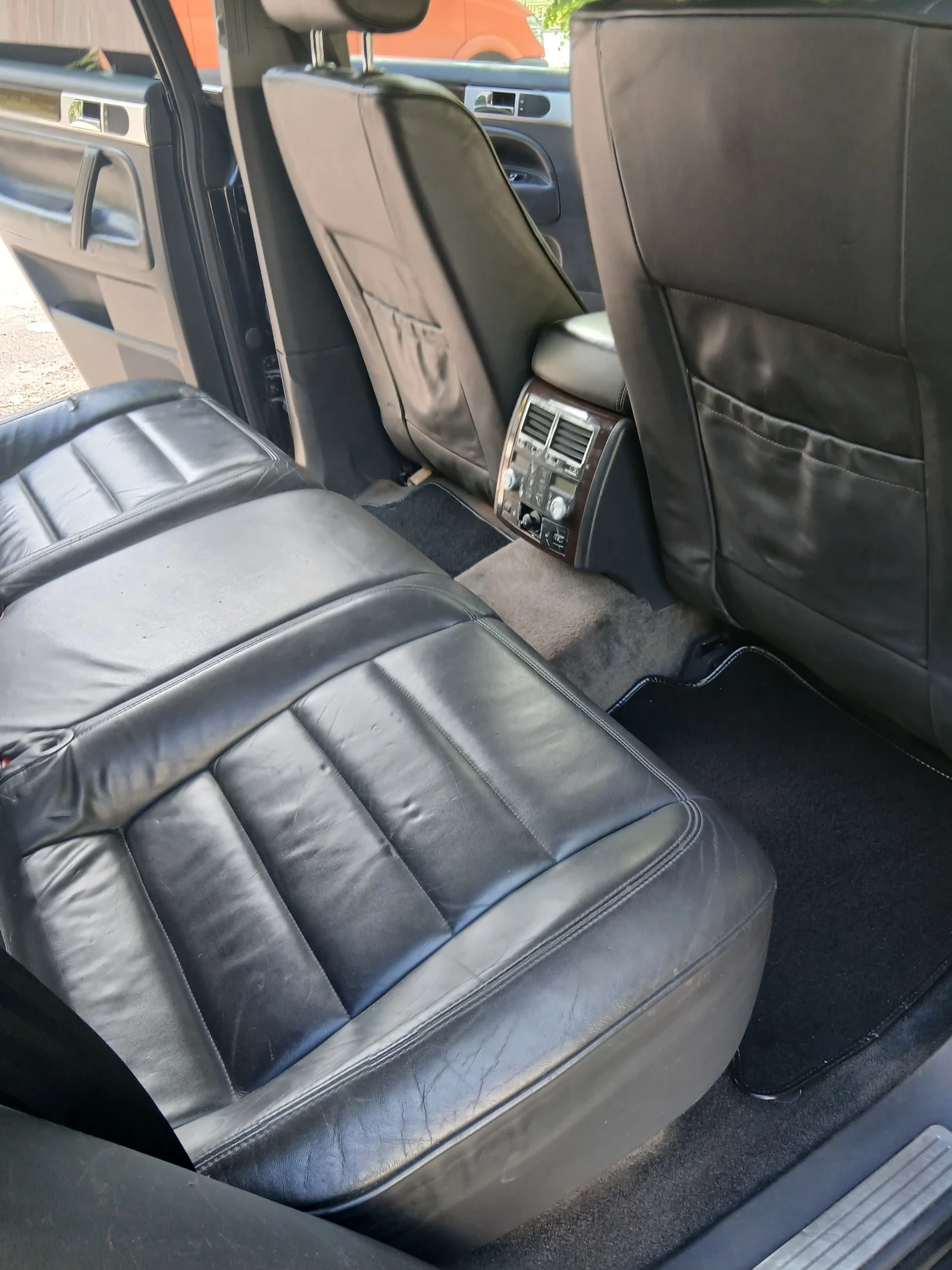 VW Touareg V10 , снимка 11 - Автомобили и джипове - 54386094
