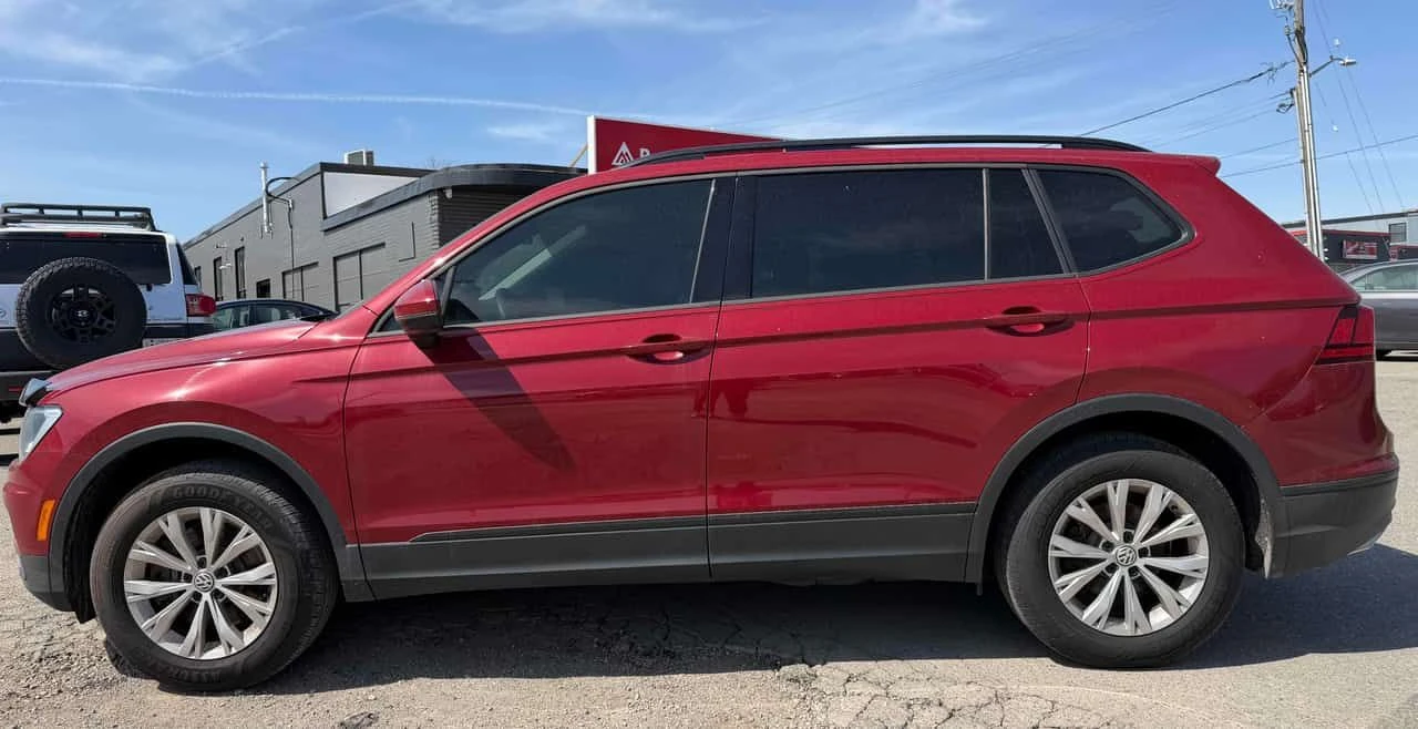 VW Tiguan * Trendline * 2 КЛЮЧА* ПОДГРЕВ* KEYLESS* , снимка 2 - Автомобили и джипове - 54420193