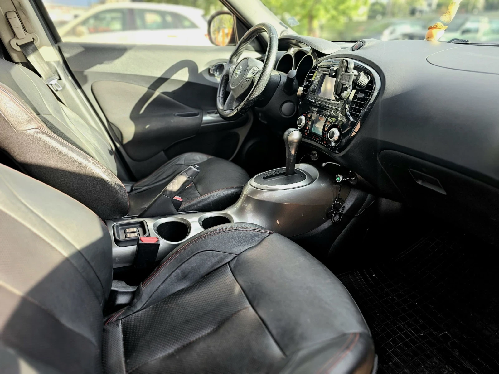 Nissan Juke, снимка 13 - Автомобили и джипове - 54886325