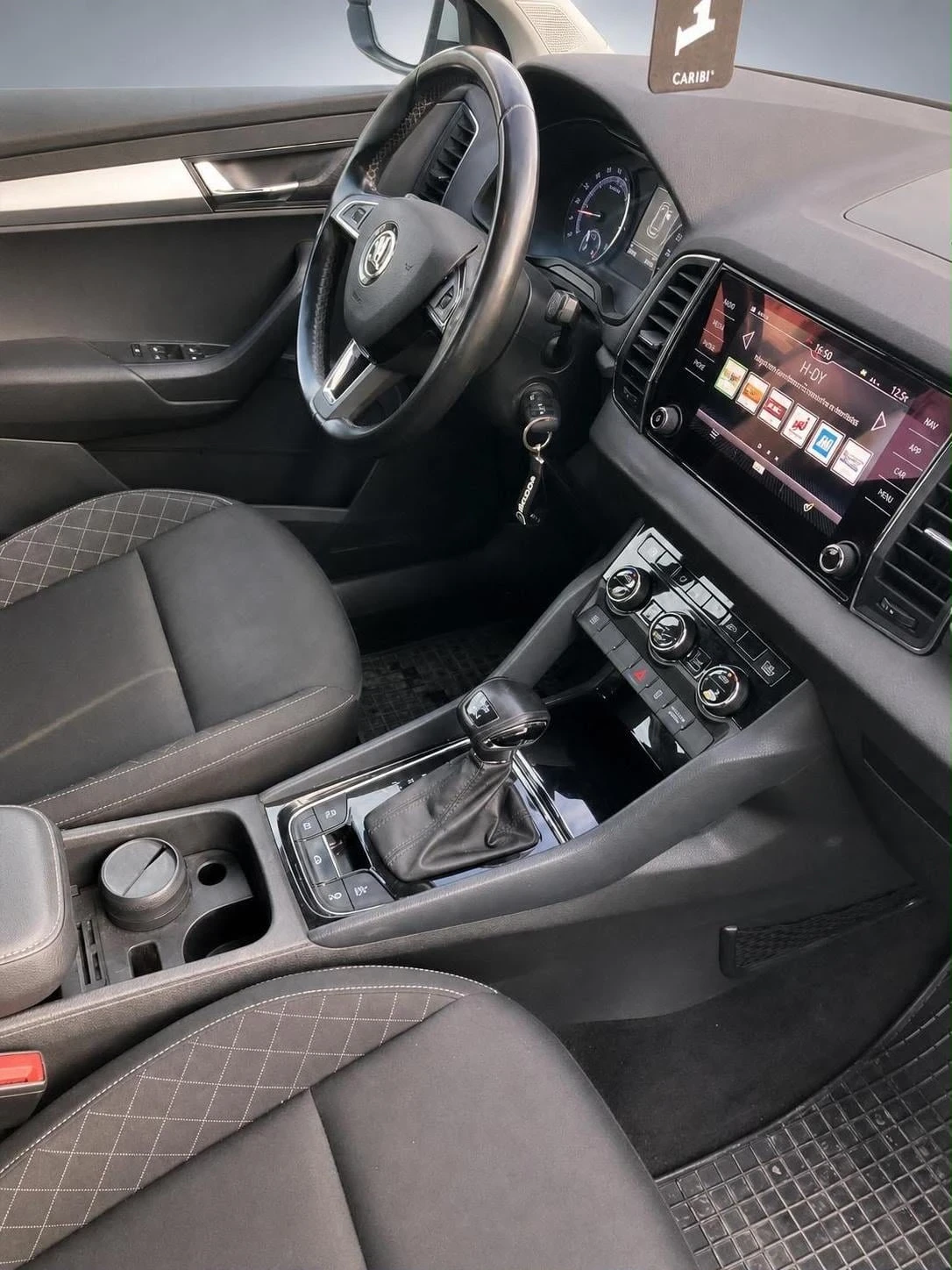 Skoda Karoq 2.0 TDI, снимка 9 - Автомобили и джипове - 55307879