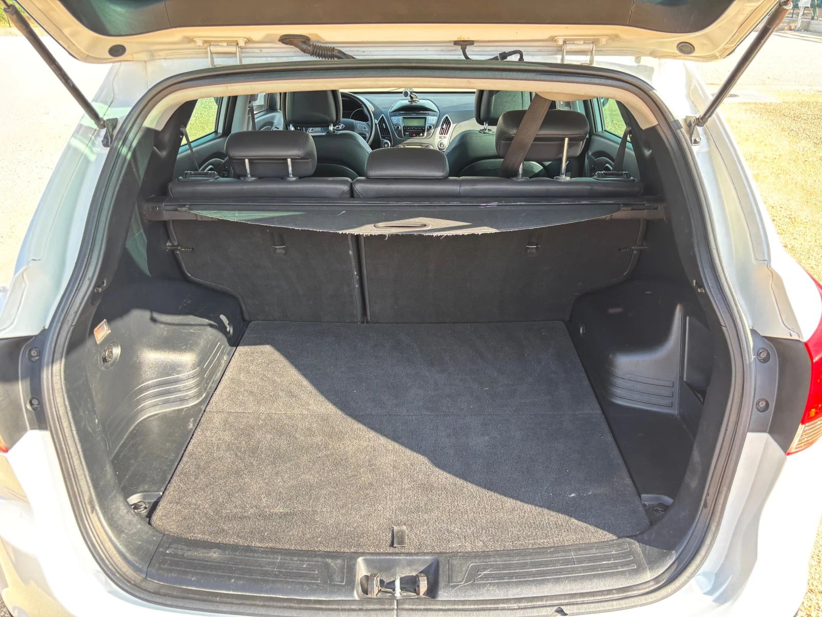 Hyundai IX35 1.7 KEYLESS/ПАНОРАМА, снимка 16 - Автомобили и джипове - 55445831