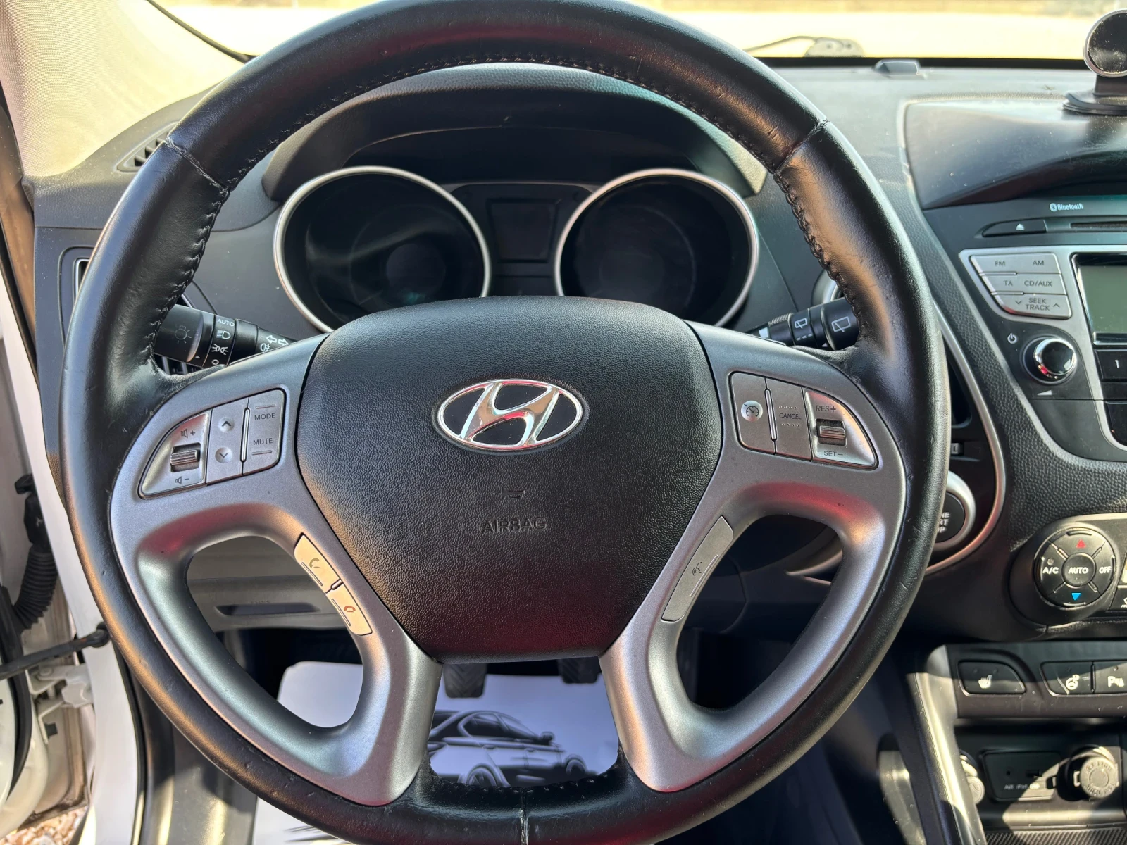Hyundai IX35 1.7 KEYLESS/ПАНОРАМА, снимка 15 - Автомобили и джипове - 55445831