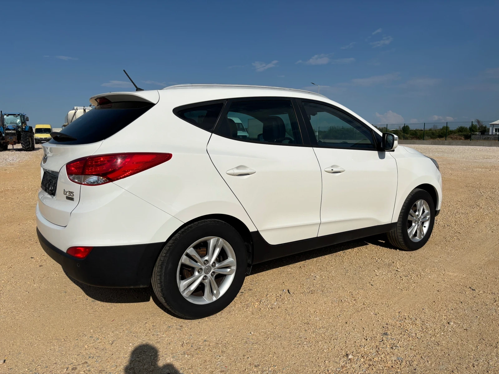 Hyundai IX35 1.7 KEYLESS/ПАНОРАМА, снимка 4 - Автомобили и джипове - 55445831