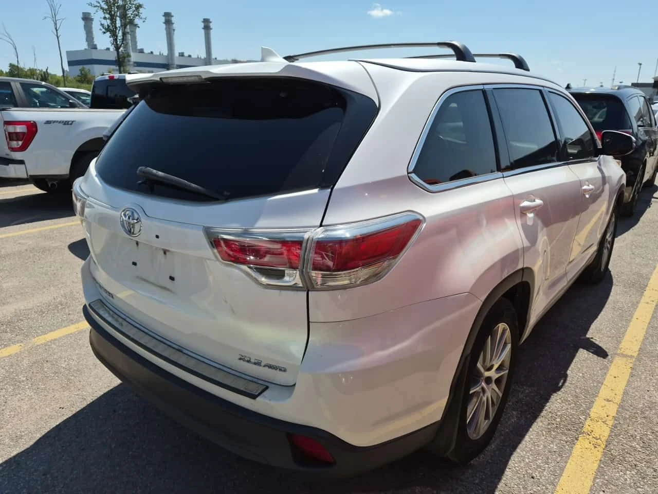 Toyota Highlander V6 * XLE * 7 МЕСТЕН * CARFAX * , снимка 3 - Автомобили и джипове - 55583381