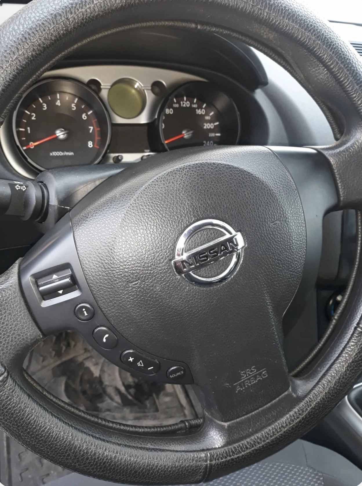 Nissan Qashqai, снимка 6 - Автомобили и джипове - 55768885