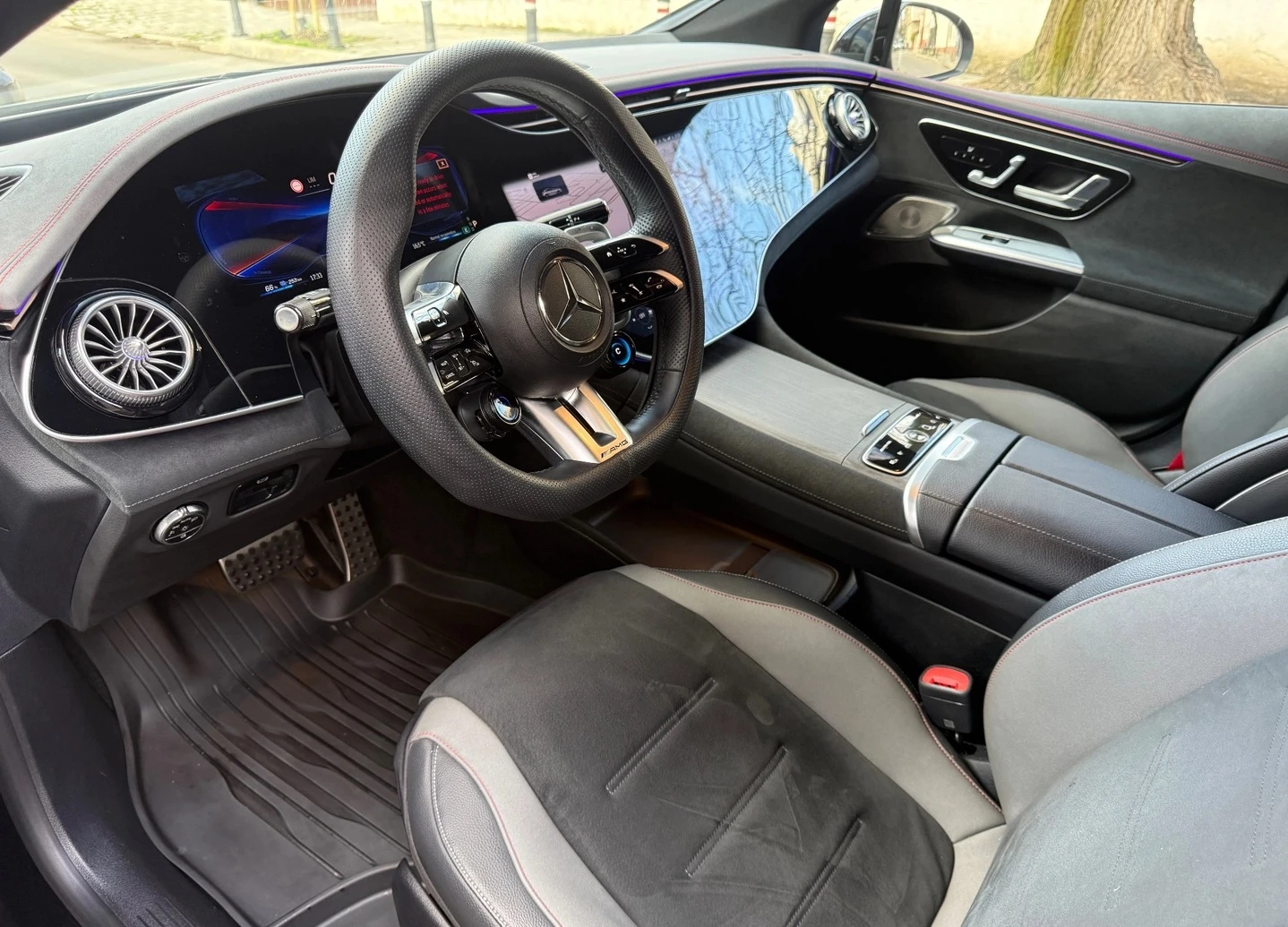 Mercedes-Benz EQE 43 AMG 4MATIC, снимка 4 - Автомобили и джипове - 56659363