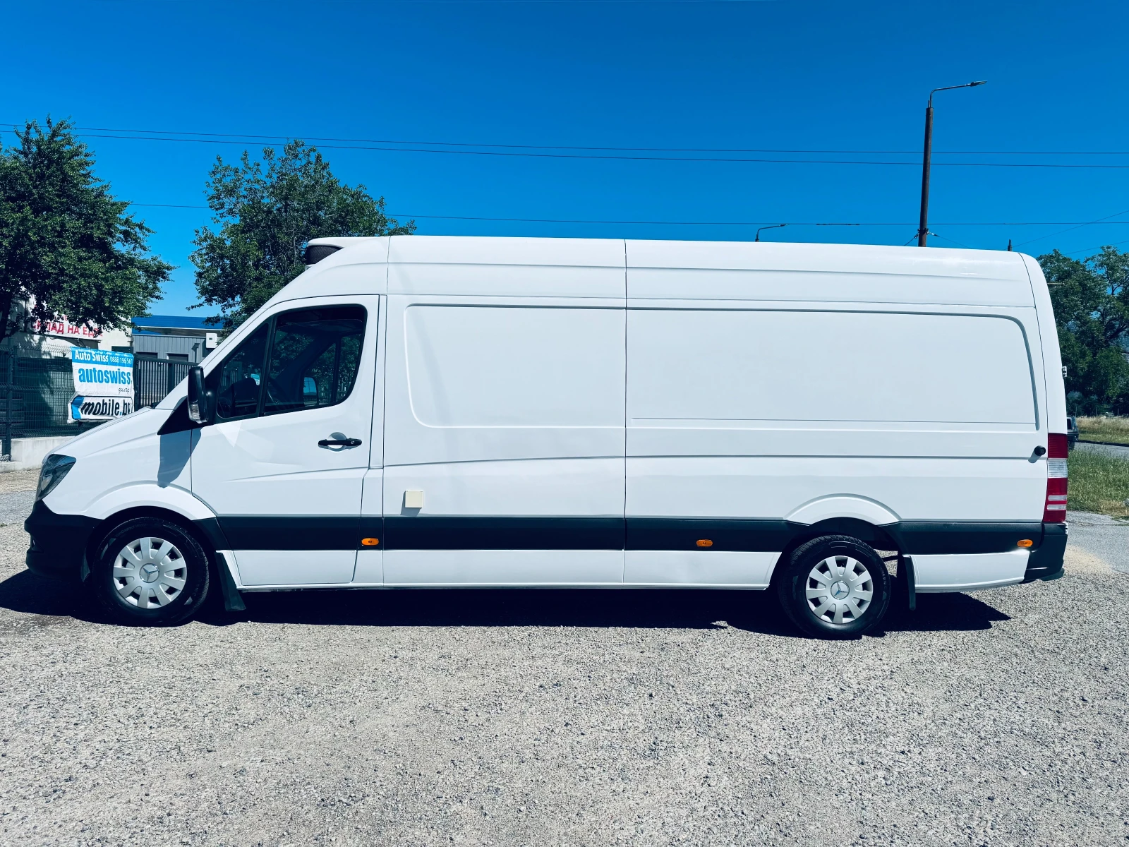 Mercedes-Benz Sprinter 319 ХЛАДИЛЕН 12/220V ТОП СЪСТОЯНИЕ, снимка 4 - Бусове и автобуси - 54757971