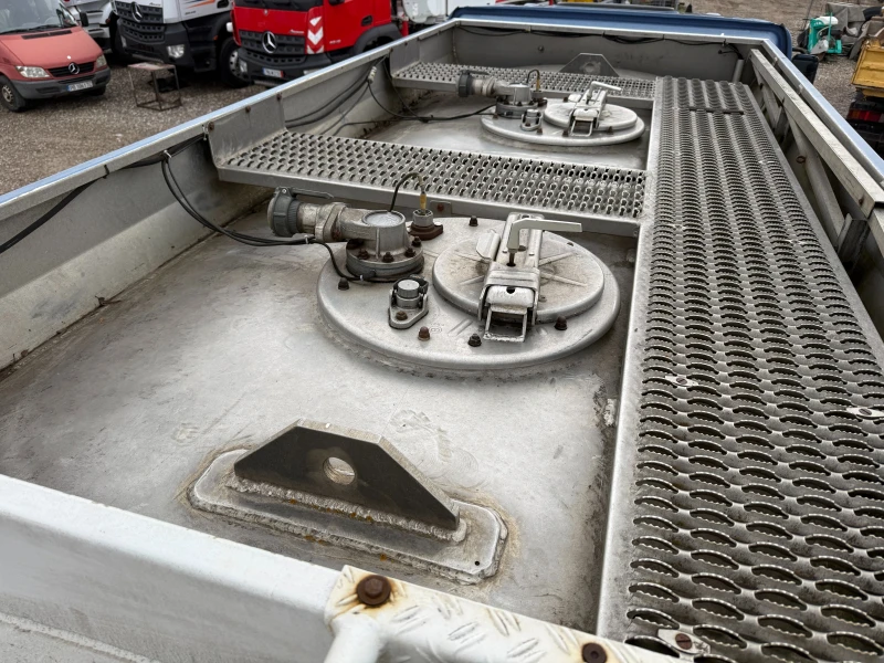 Mercedes-Benz Atego 1022 9000 ЛИТРА, снимка 14 - Камиони - 52928998