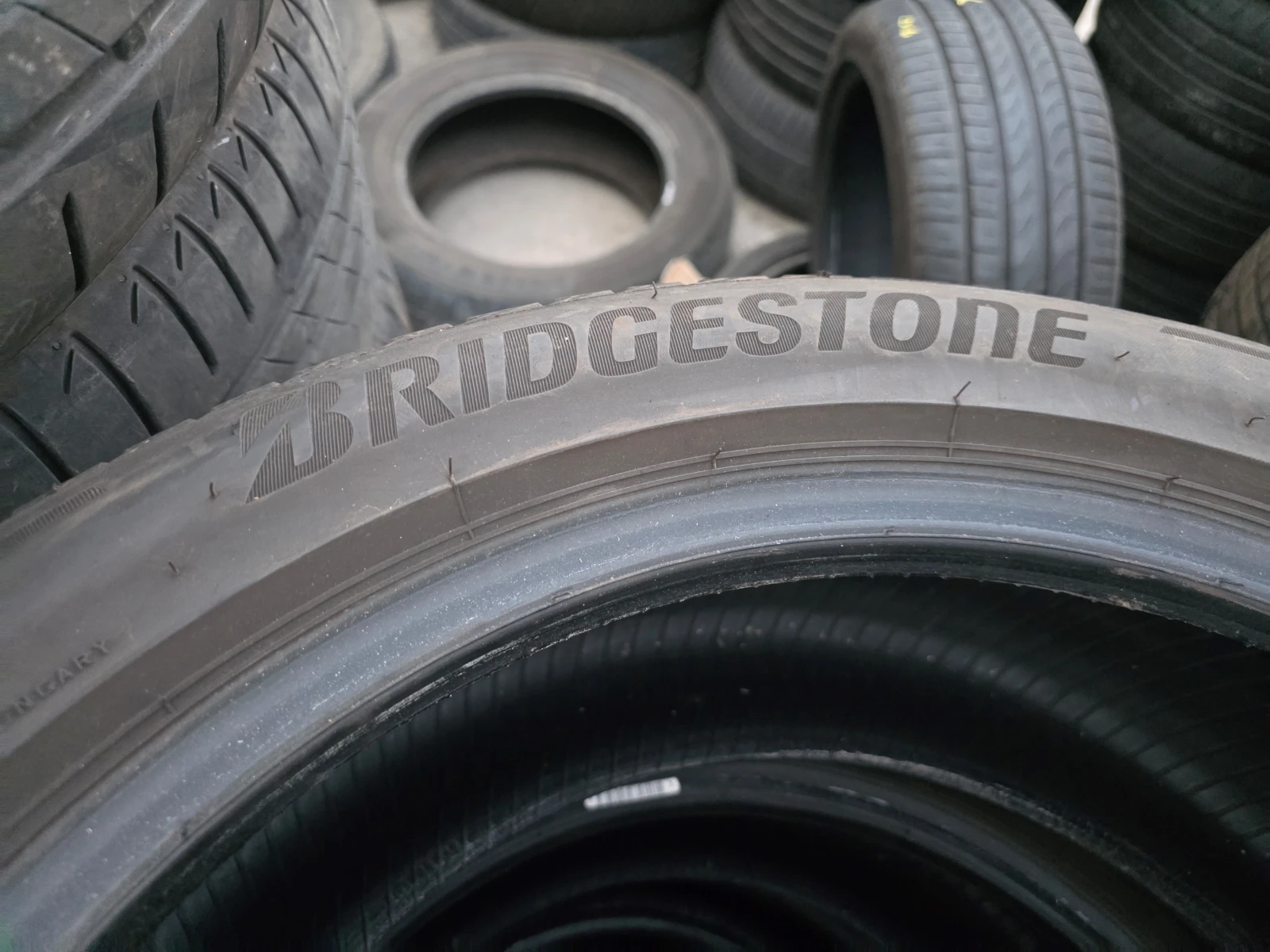  235/45R17 | Mobile.bg   6