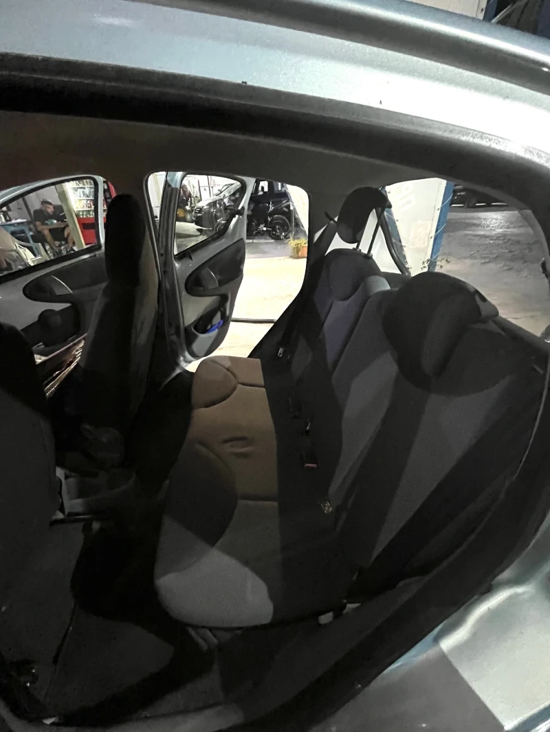 Toyota Aygo КОМЕНТАР НА ЦЕНАТА, снимка 10 - Автомобили и джипове - 47196324