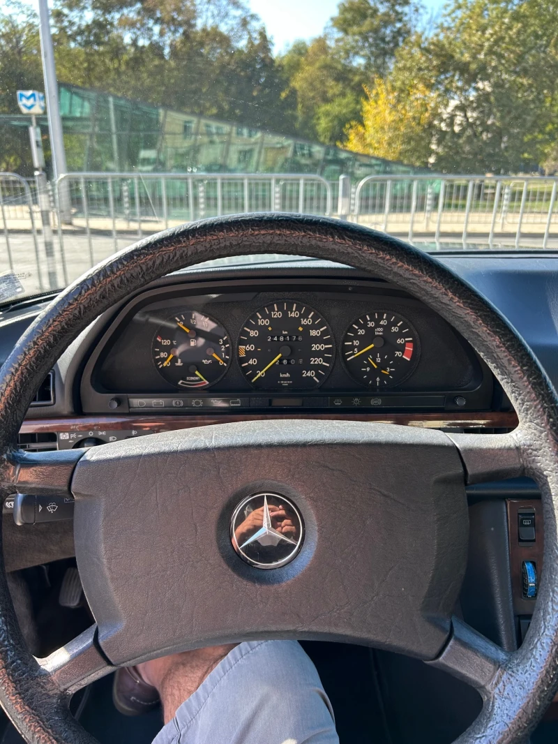 Mercedes-Benz 126 300 SE, снимка 6 - Автомобили и джипове - 49436459