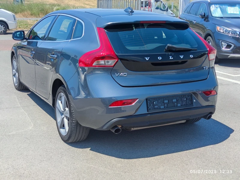 Volvo V40 1.6 i, снимка 6 - Автомобили и джипове - 51912034