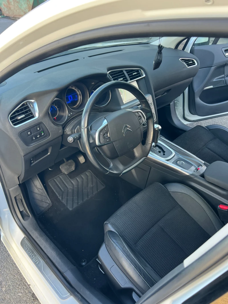 Citroen C4 1.6 e-HDI AUTO, снимка 6 - Автомобили и джипове - 51810760