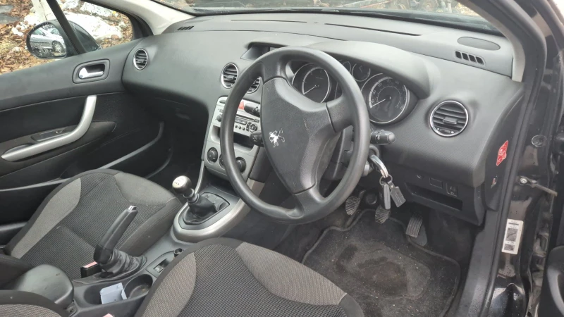 Peugeot 308 1.6ХДИ 6СКОРОСТИ, снимка 7 - Автомобили и джипове - 52373036